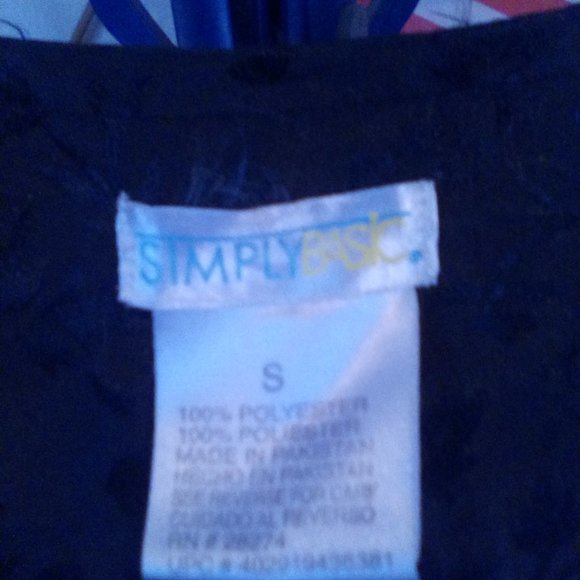 Simply Basic Black evening gown - Picture 3 of 4